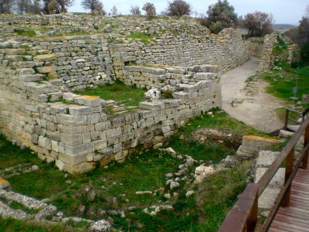 LANDSCAPE AROUND TROY